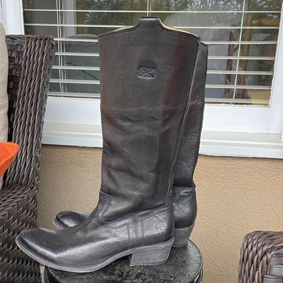 Frye Shoes - FRYE Black Leather Boots. Size 10B